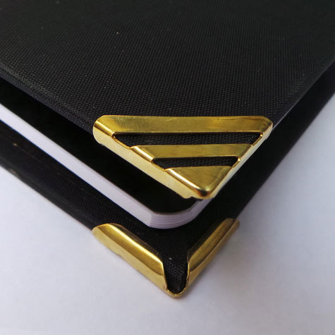 legatoria Angolino metallico similoro 16mm per lato, protegge copertine spesse fino a 2,5mm.