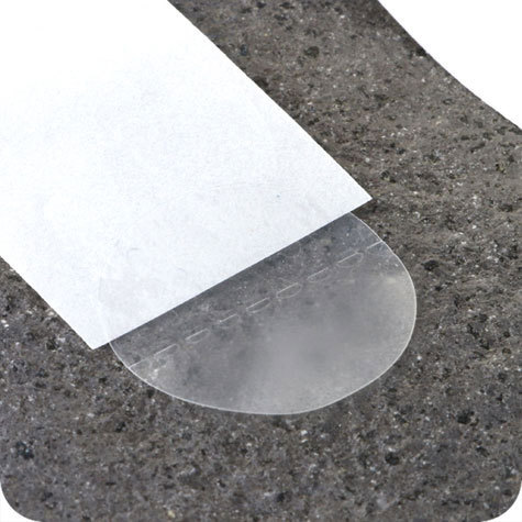 legatoria Bollini autoadesivi chiudibusta diametro 20mm TRASPARENTI, adesivo permanente, in rotolo, com perforazione mediana per la rottura del bollino se si tenta di rimuoverlo. 44 bollini al metro.