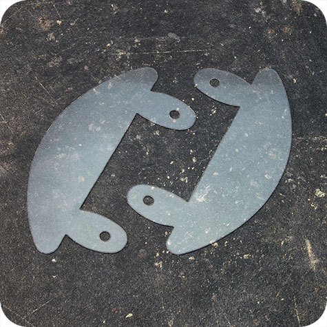 legatoria Fastener a 2 buchi, 122x36mm TRASPARENTE, a forma semicircolare. Interasse fori 80mm.