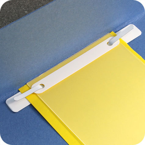 legatoria Fastener autoadesivo in 3 parti, 150x16mm BIANCO, assemblato. Base 150x16mm in PVC rigido da300 micron. Linguella 148x5mm verniciata. Pressino in plastica 100x12mm in PVC rigido da 300 micron. Prodotto originale tedesco. MADE IN GERMANY.