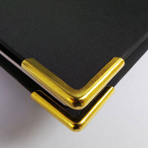 legatoria Angolino metallico similoro 25mm per lato, protegge copertine spesse fino a 4,5mm.