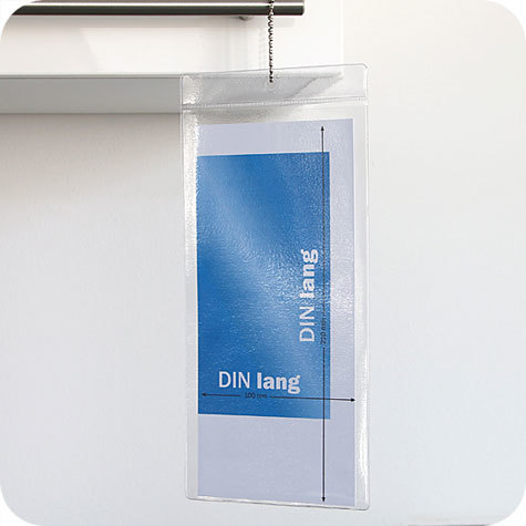 legatoria Busta U. foro. DIN 99x210mm TRASPARENTE, con lato sporgente e con foro da 5mm per lappensione, in PCV morbido da 180 micron, aperta sul lato corto. Formato esterno 115x220mm. Senza patella di chiusura.