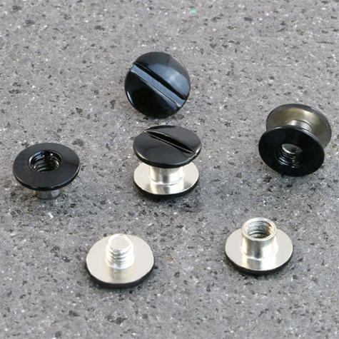 legatoria Viti sepolte rilegatura verniciate, 3,5mm NERO, in metallo verniciato, lunghezza mm 3,5. Testa diametro 10mm, tubetto diametro 5mm, una testa fissa ed una mobile. Per lunghezza, si intende la distanza INTERNA tra le due teste, che corrisponde allo spessore del volume da rilegare.