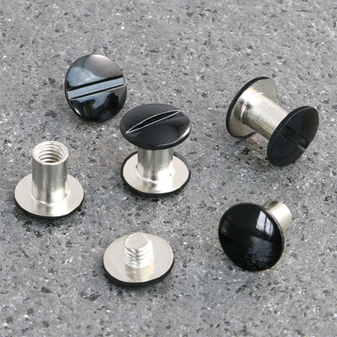 legatoria Viti sepolte rilegatura verniciate, 8mm NERO, in metallo verniciato, lunghezza mm 8. Testa diametro 10mm, tubetto diametro 5mm, una testa fissa ed una mobile. Per lunghezza, si intende la distanza INTERNA tra le due teste, che corrisponde allo spessore del volume da rilegare.