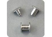 legatoria Vite sepolta ad incastro, 7mm NICHELATA.Per rilegatura. Lunghezza mm 7, testa diametro 10mm, fusto le due teste terminali sono lisce. Per lunghezza, si intende la distanza INTERNA tra le due teste, che corrisponde allo spessore del volume da rilegare.