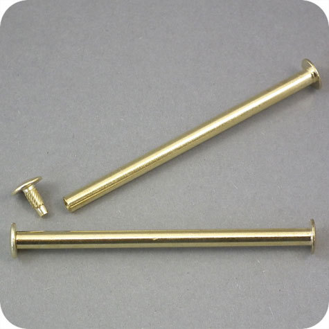 legatoria Vite sepolta ad incastro, 140mm OTTONATA.Per rilegatura. Lunghezza mm 140, testa diametro 10mm, fusto le due teste terminali sono lisce. Per lunghezza, si intende la distanza INTERNA tra le due teste, che corrisponde allo spessore del volume da rilegare.