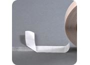 legatoria Nastro biadesivo fingerlift, 10mm permanente da entrambi i lati, il nastro biadesivo da 10mm  adagiato su un nastro di supporto siliconato da 15mm. Una volta applicato, il supporto siliconato si stacca facilmente con l’aiuto di un unghia. In rotolo da 500m leg2660