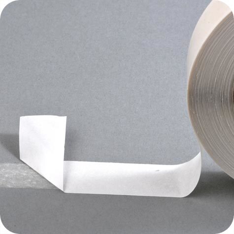 legatoria Nastro biadesivo fingerlift, 18mm permanente da entrambi i lati, il nastro biadesivo da 18mm  adagiato su un nastro di supporto siliconato da 24mm. Una volta applicato, il supporto siliconato si stacca facilmente con l’aiuto di un unghia. In rotolo da 500m.