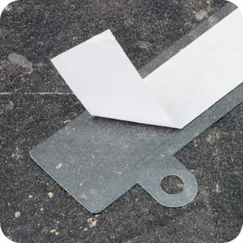 legatoria File Strip, Striscia perforata autoadesiva per archiviazione a 4 buchi, 280x25mm TRASPARENTE, in PVC rigido, lunghezza 280mm. Interasse fori 80mm.