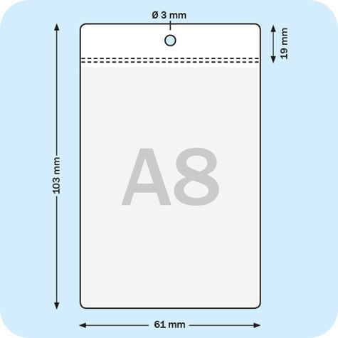 legatoria Busta a U. foro. 52x100mm(A8) TRASPARENTE, con lato sporgente e con foro da 5mm per l’appensione, in PVC morbido da 180 micron, aperta sul lato corto. Contiene fogli formato A8 (67x95mm). Formato esterno (61x103mm). Senza patella di chiusura.