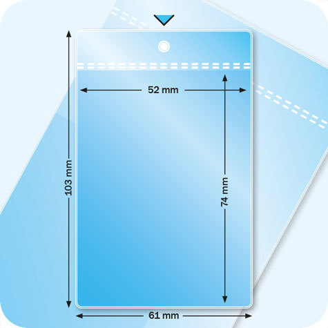 legatoria Busta a U. foro. 52x100mm TRASPARENTE, con lato sporgente e con foro da 3mm per l&rsquo;appensione, in PVC morbido da 180 micron, aperta sul lato corto. Contiene fogli formato A8 (52x100mm). Formato esterno (61x124mm). Senza patella di chiusura.