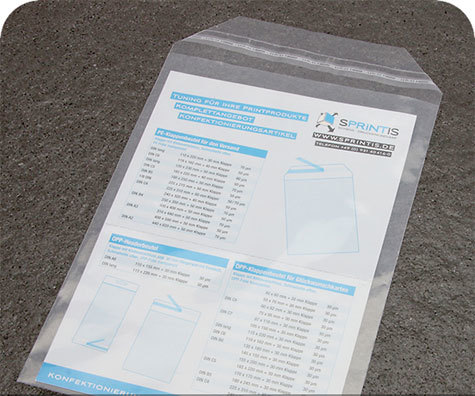 legatoria Sacchetto con chiusura autoadesiva, 110x220mm TRASPARENTE, in polietilene da 70 micron, con patella da 30mm e banda autoadesiva di chiusura sul lato corto, adatta anche per mailing.