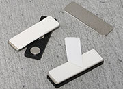 legatoria Chiusura magnetica per badge 3magneti autoadesiva. Misure 45x13mm. 3 magneti LEG2329