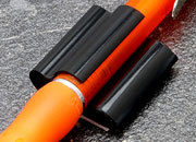 legatoria Portapenne autoadesivo in plastica, 25x25mm NERO, altezza 12mm.