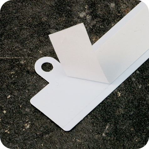 legatoria File Strip, Striscia perforata autoadesiva per archiviazione a 4 buchi, 280x25mm BIANCO, in PVC rigido, lunghezza 280mm. Interasse fori 80mm.
