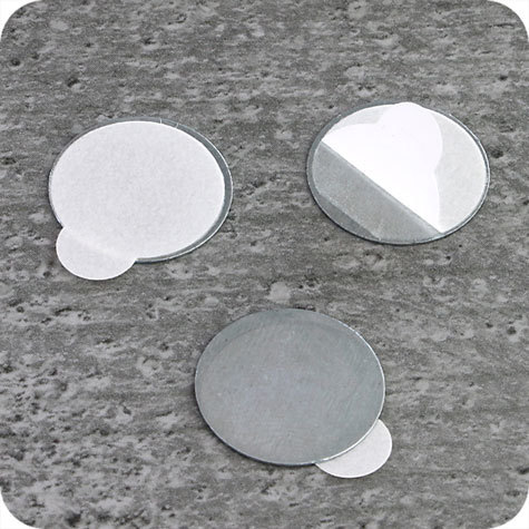 legatoria Dischi metallici autoadesivi, diametro 16mm ZINCATI. Da abbinare a calamite. ADESIVI. Spessore 0,3mm. Non adesivi. Ricettori di attrazione magnetica.