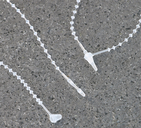 legatoria Fili di sicurezza REGOLABILI in polipropilene, 125mm TRASPARENTE, in polipropilene. Consentono di attaccare etichette e cartellini senza l�ausilio di pistola sparafili, sono rimovibili solo strappandoli. Diametro palline 1,7mm.