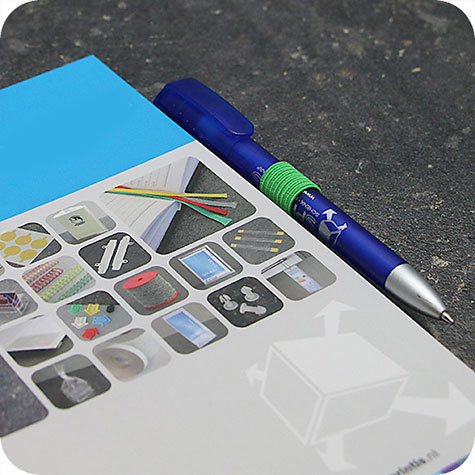 legatoria Portapenne grosse, autoadesivo elastico, VERDEchiaro Per penne grosse (circonferenza 3-4cm). Dimensioni lembo adesivo: 45x30mm..