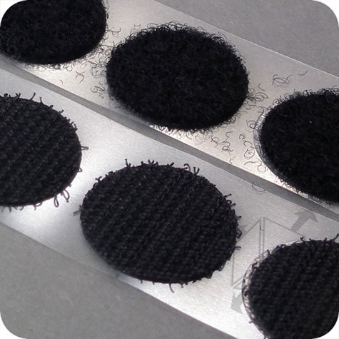 legatoria Bollini in velcro autoadesivi, diametro 21mm NERO, coppie maschio-femmina venduti su due rotoli.