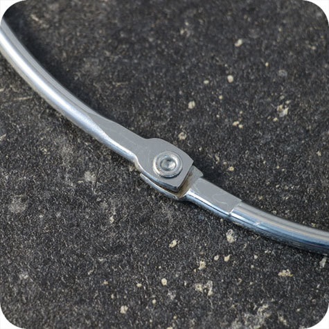 legatoria Anello apribile metallo NICHELATO 152mm NICHELATO. Diametro interno: 152mm.