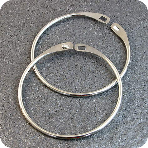 legatoria Anello apribile metallo NICHELATO 90mm NICHELATO. Diametro interno: 90mm.