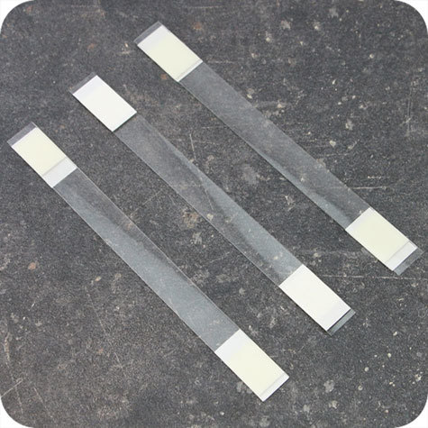legatoria Supporto per cartelli Wobbler, 170x15mm TRASPARENTE, con due estremit autoadesive in schiuma di polietilene permanenti. In polietilene 280 micron.