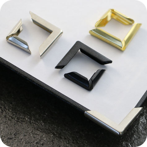 legatoria Angolini metallici, 22x22mm OTTONATO. 22mm per lato, protegge copertine spesse fino a 3,5mm.