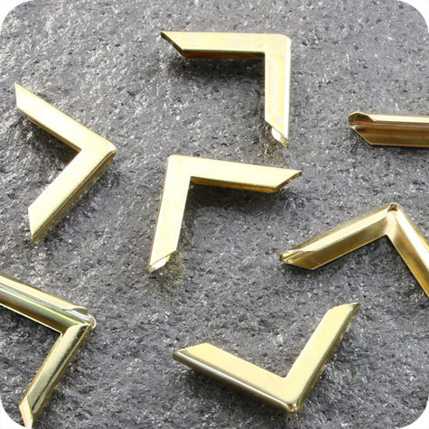 legatoria Angolino metallico ottone antico 22mm per lato, protegge copertine spesse fino a 3.5mm.