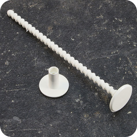 legatoria Perno rilegatore, lunghezza 140mm BIANCO. Con chiusura a tubetto. Testa diametro 23mm. Per lunghezza, si intende la distanza INTERNA tra le due teste, che corrisponde allo spessore del volume da rilegare.