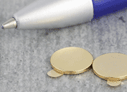 legatoria Calamita autoadesiva, diametro 10mm Calamita cilindrica con rivestimento superficiale dorato, spessore 1mm, dischi magnetici al neodimio, calamita con grado magnetico N35. Forza di attrazione massima: 500 grammi* LEG2704