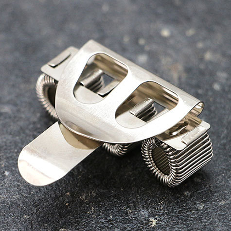 legatoria Portapenne metallo triplo clip, 38x40mm NICHELATO, misure: 38x40 mm. dotato di clip metallica flessibile da taschino..