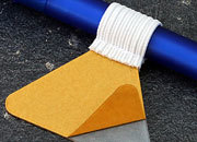 legatoria Portapenne grosse, autoadesivo elastico, BIANCO Per penne grosse (circonferenza 3-4cm). Dimensioni lembo adesivo: 45x30mm..