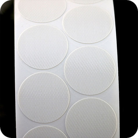 legatoria Bollini autoadesivi tessuto, 30mm BIANCO diametro 30mm, adesivo permanente, in rotolo.