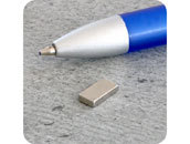 legatoria Calamita rettagolare. 10x5x2mm Calamita rettangolare in neodimio, grado magnetico N35 (forza di attrazione: 750g) leg2878