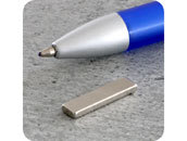 legatoria Calamita rettangolare. 20x5x2mm Calamita rettangolare in neodimio, grado magnetico N35 (forza di attrazione: 1000g) leg2881