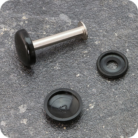 legatoria Cappucci viti sepolte per rilegatura, NERO. Adatto a viti sepolte per rilegatura, con fusto 5mm e testa diametro 10mm. Una unità comprende rondella e tappo.