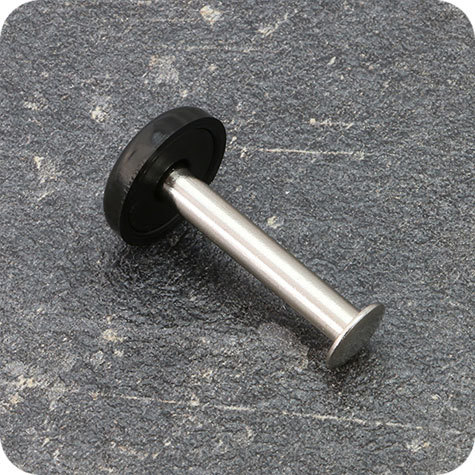 legatoria Cappucci viti sepolte per rilegatura, NERO. Adatto a viti sepolte per rilegatura, con fusto 5mm e testa diametro 10mm. Una unità comprende rondella e tappo.