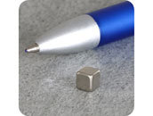 legatoria Calamita cubica, 5x5x5mm Calamita cubica in neodimio, grado magnetico N42 (forza di attrazione massima: 1100g) leg2958