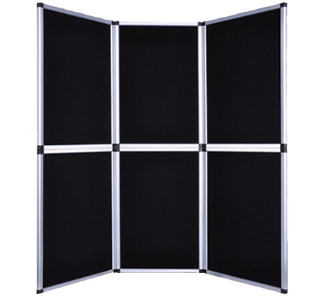 legatoria Muro di 6 pannelli 600x900mm Muro a 6 pannelli porta locandine. Struttura in alluminio. Solida articolazione tra i pannelli. Montaggio rapidissimo. Smontato, sta tutto nella sacca di trasporto in tessuto: 60x90x9cm. Altezza 180cm. Larghezza 180cm, 8 Kg.