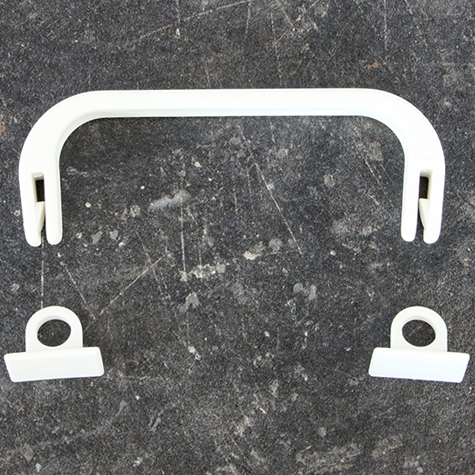 legatoria Maniglia in plastica 118x40x11 mm BIANCA. Sezione rettangolare, dotata di due occhielli per il fissaggio e larticolazione della maniglia.