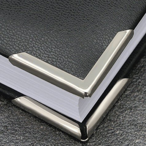 legatoria AngolinoMetallico nichelato, 31mm 31mm per lato, protegge copertine spesse fino a 1.5mm*.
