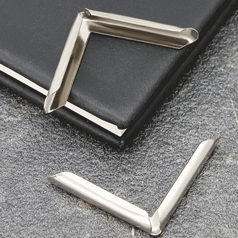 legatoria AngolinoMetallico nichelato, 31mm 31mm per lato, protegge copertine spesse fino a 1.5mm*.
