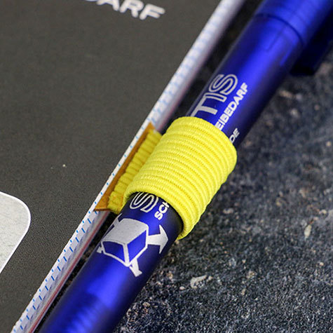 legatoria Portapenne grosse, autoadesivo elastico, GIALLO Per penne grosse (circonferenza 3-4cm). Dimensioni lembo adesivo: 45x30mm..