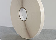 legatoria NastroBiadesivoPET,  fingerlift, 10mm PERMANENTE/RIMOVIBILE, il nastro biadesivo da 10mm  adagiato su un nastro di supporto siliconato da 16mm. Una volta applicato, il supporto siliconato si stacca facilmente con laiuto di un unghia. In rotolo da 250m LEG3213