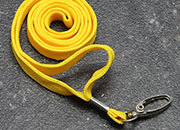 legatoria Cordoncino portabadge, daCollo aMoschettoneOvaleRotante, GIALLO a moschettone ovale rotante, cordoncino largo 1cm, lunghezza aperto 90cm LEG3255