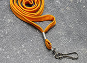 legatoria Cordoncino portabadge, daCollo, aGancioRotante, ARANCIONE con gancio metallico rotante, cordoncino largo 1cm, lunghezza aperto 90cm LEG3256