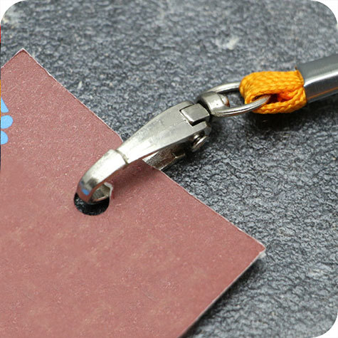 legatoria Cordoncino portabadge, daCollo aMoschettoneOvaleRotante, ARANCIONE a moschettone ovale rotante, cordoncino largo 1cm, lunghezza aperto 90cm.