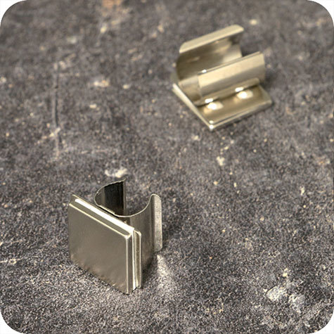 legatoria Portapenne MAGNETICO. metallo. 12x15mm NICHELATO, altezza 12mm.