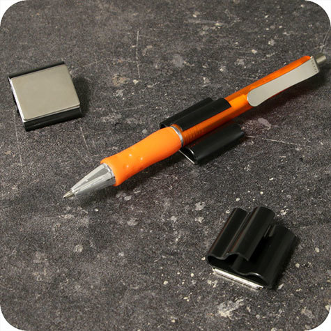 legatoria Portapenne magnetico in plastica, 20x25mm NERO, altezza 12mm.