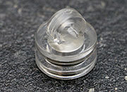 legatoria Gancio magnetico, diametro 16mm TRASPARENTE, in plastica, con magnete al neodimio. Diametro 16mm, alto 16mm, calamita con grado magnetico N35 (forza di attrazione massima:1500g) LEG3343